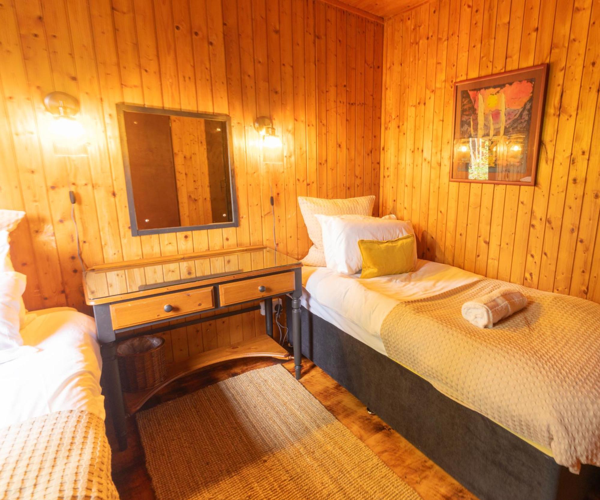 Kingswood Lodges Fort William Extérieur photo